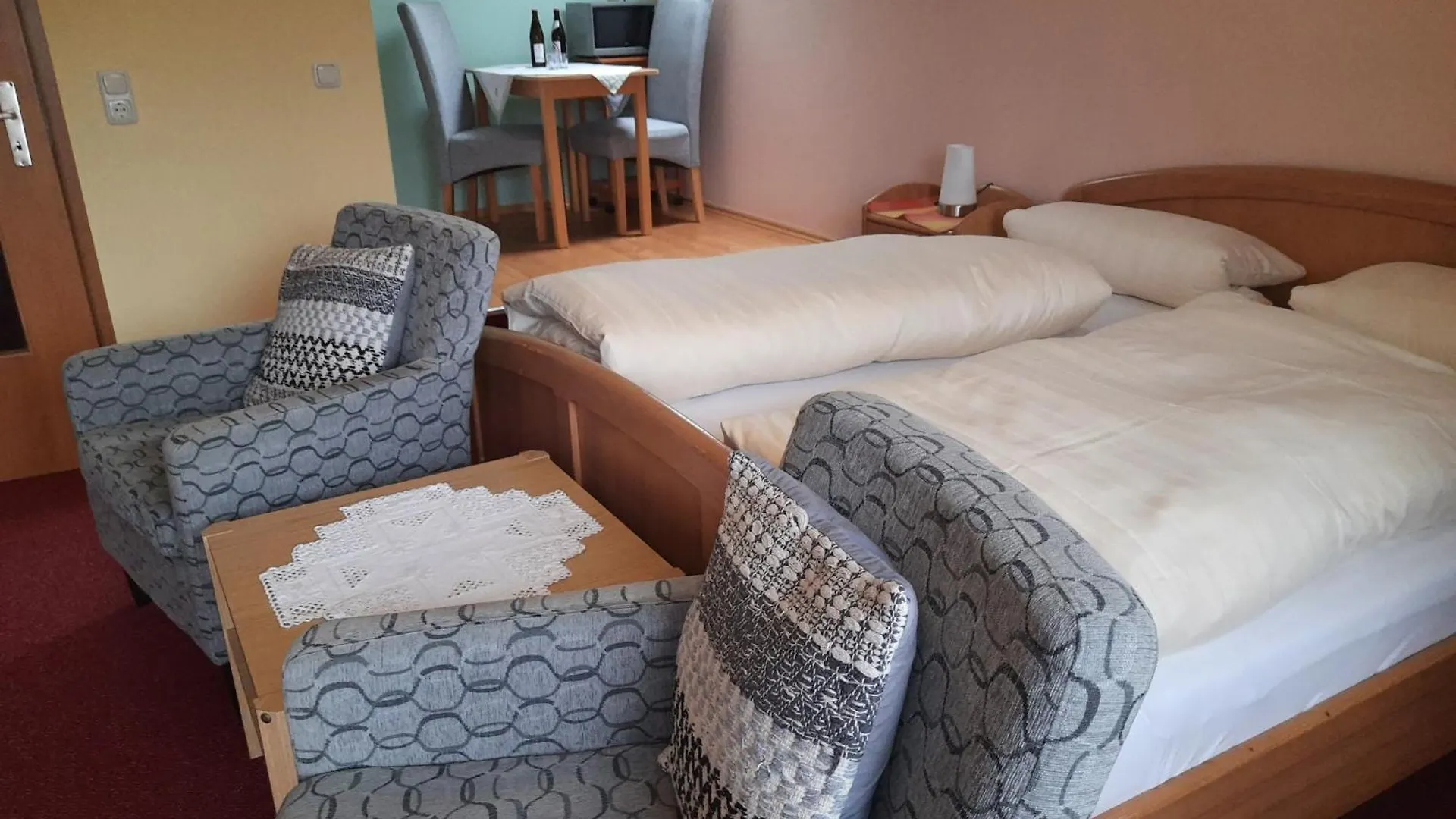 Apartment Ferienwohnung In Bayerisch Eisenstein Mit Garten