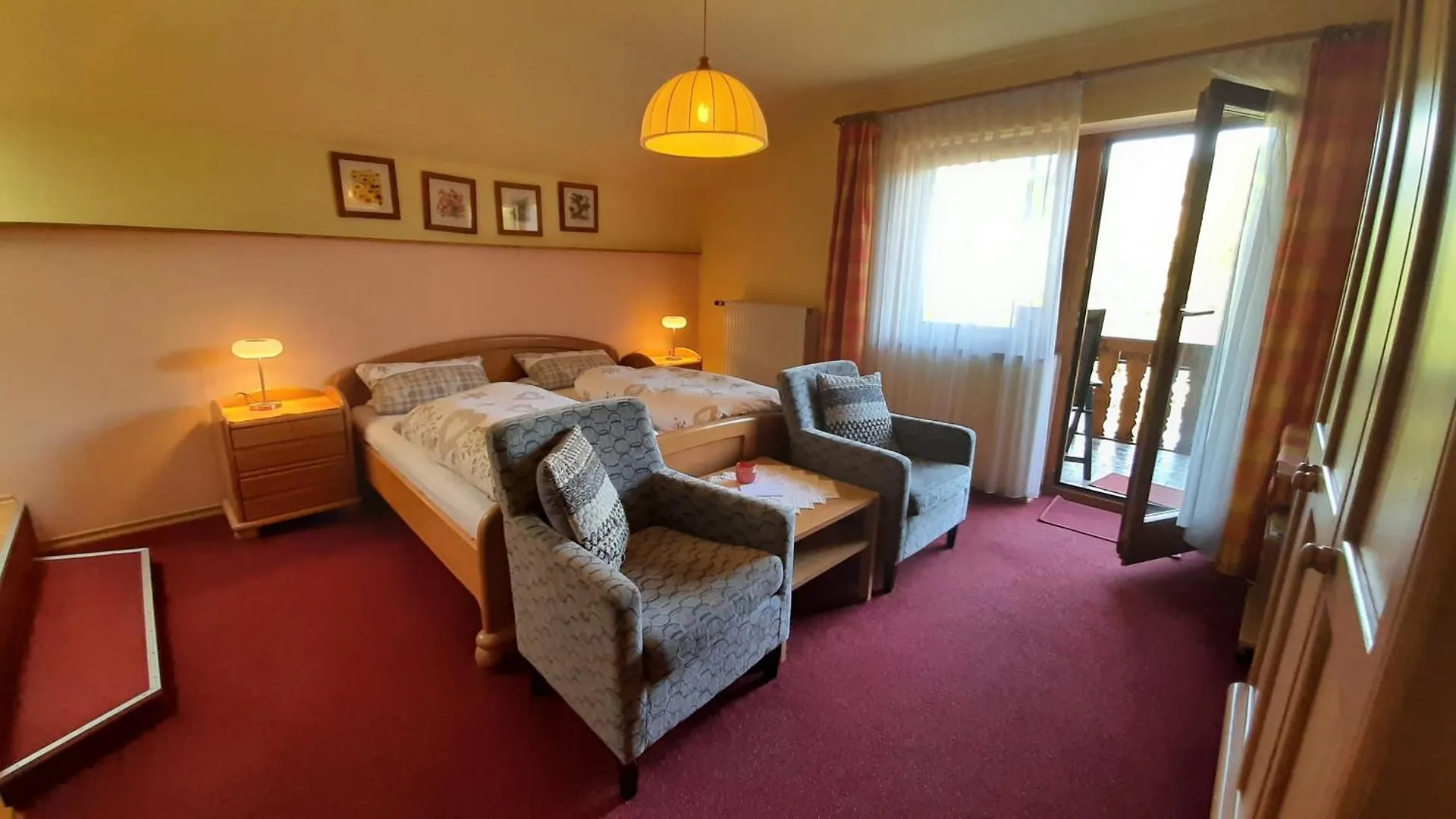 Apartment Ferienwohnung In Bayerisch Eisenstein Mit Garten